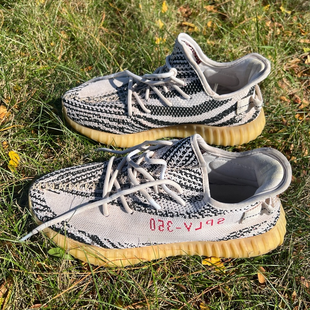 Adidas Yeezy 350 “zebra”